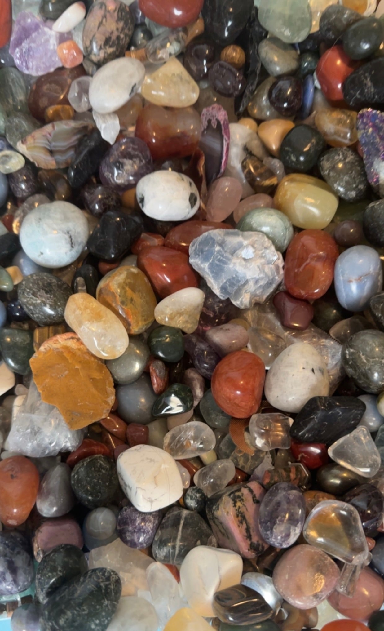 Deluxe Crystal Confetti