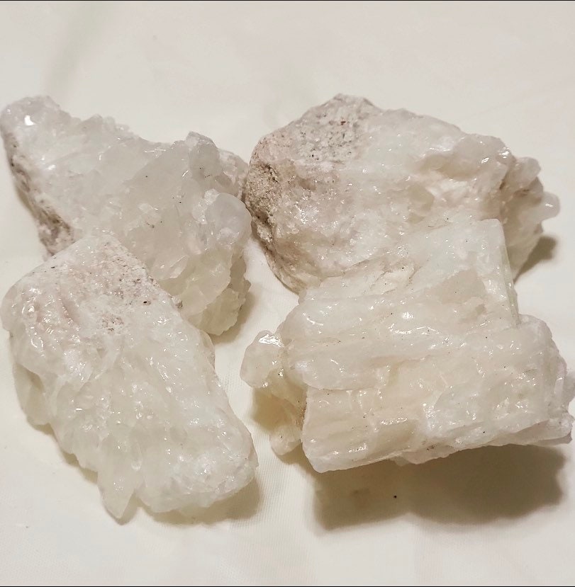 Raw White Calcite